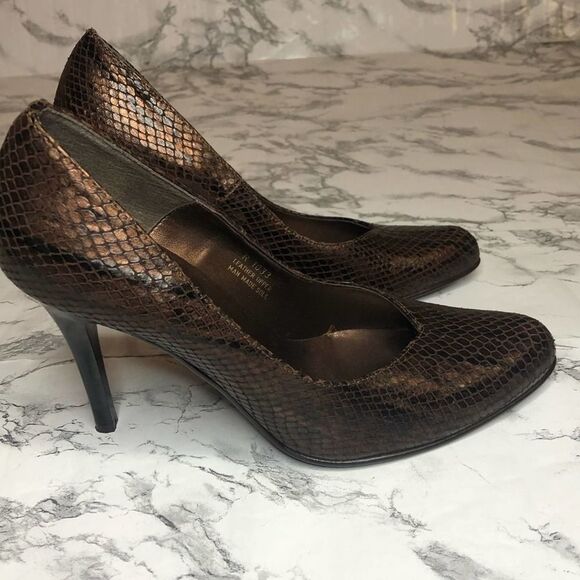 Carisma Brown Snakeskin Heels size 7 - Picture 3 of 7